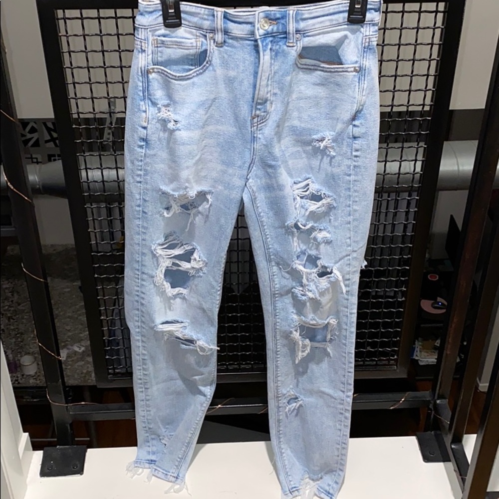 American Eagle Destroyed Mom Jean